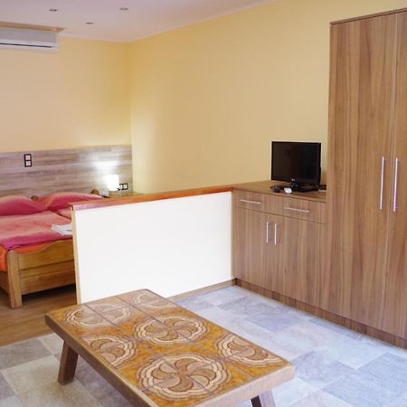 Hévíz Aranyhal Apartman מראה חיצוני תמונה