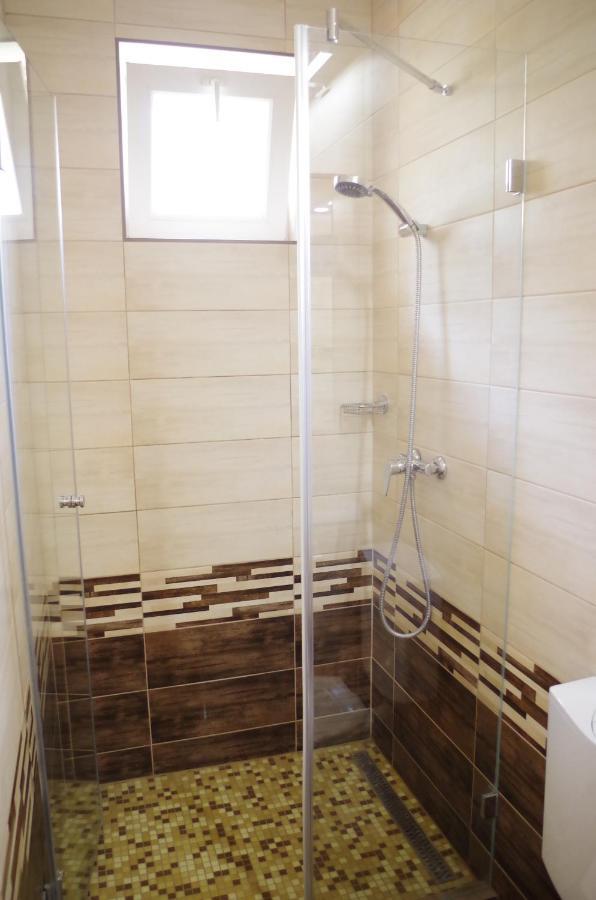 Hévíz Aranyhal Apartman מראה חיצוני תמונה